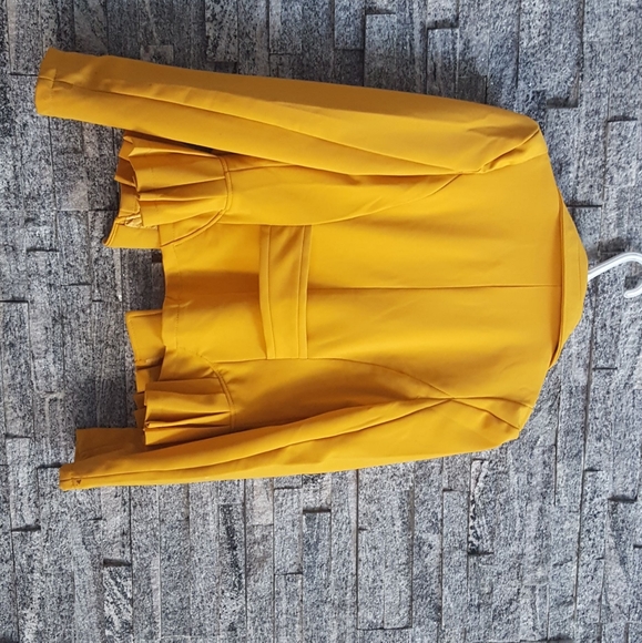 Blazer - Picture 2 of 2